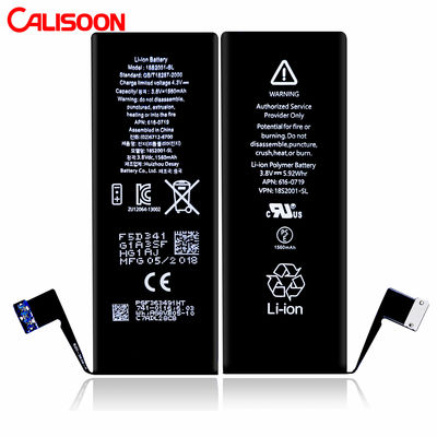 Carregador externo de bateria de Iphone Peso apenas 2,5 onças Voltagem 3,8V